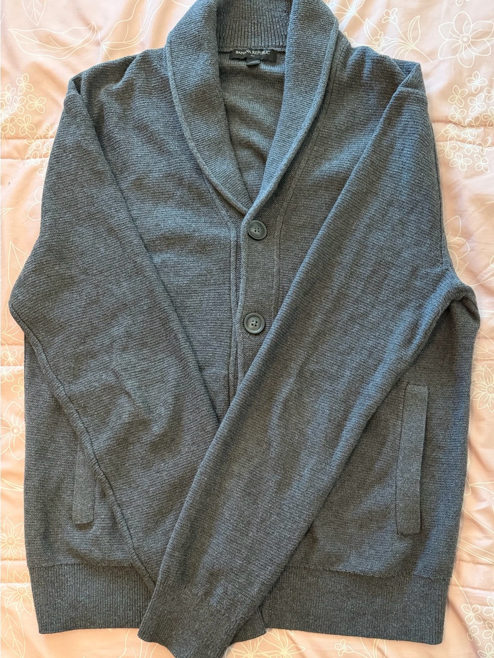 Banana Republic Men's Shawl Collar
Cardigan Sweater Gray Medium. 💯 Cotton, EUC - Picture 16 of 16